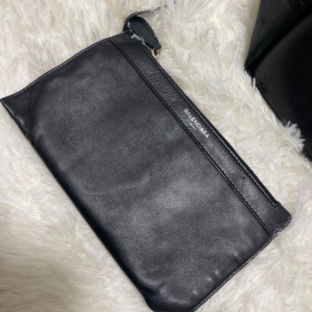 バレンシアガ ネイビーカバス Sブラック レザー