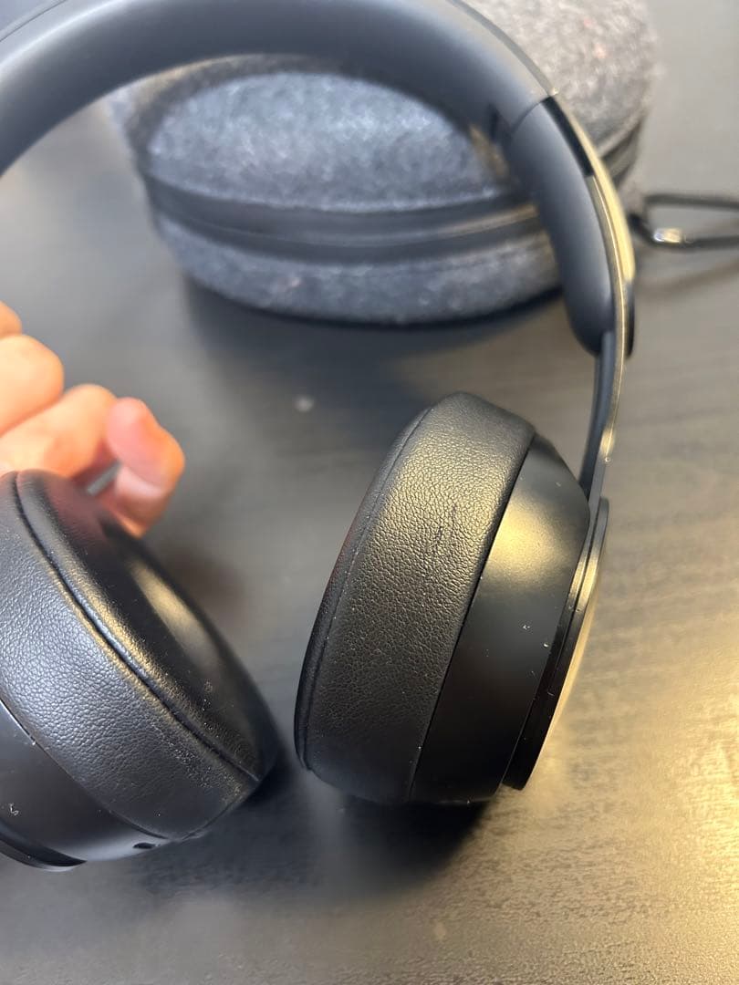 Beats by dr.dre solo proワイヤレスヘッドホンケース付き