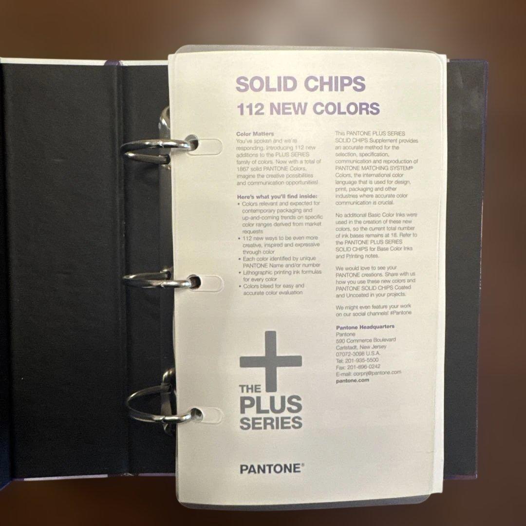 その他 PANTONE PLUS SERIES SOLID CHIPS Uncoated
