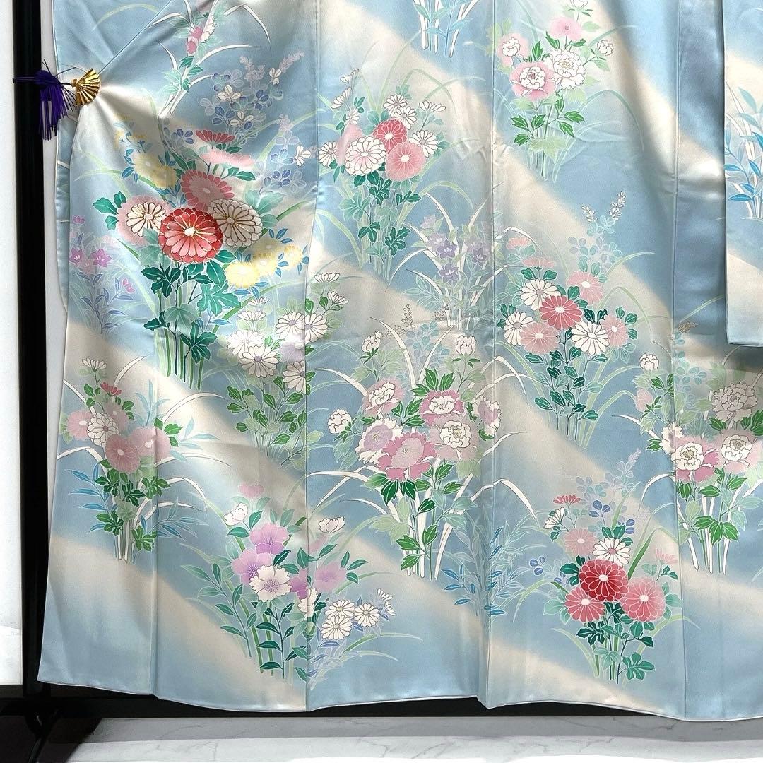 振袖　金駒刺繍　金彩　菊花　牡丹　ライトブルー　成人式　着物　101b d