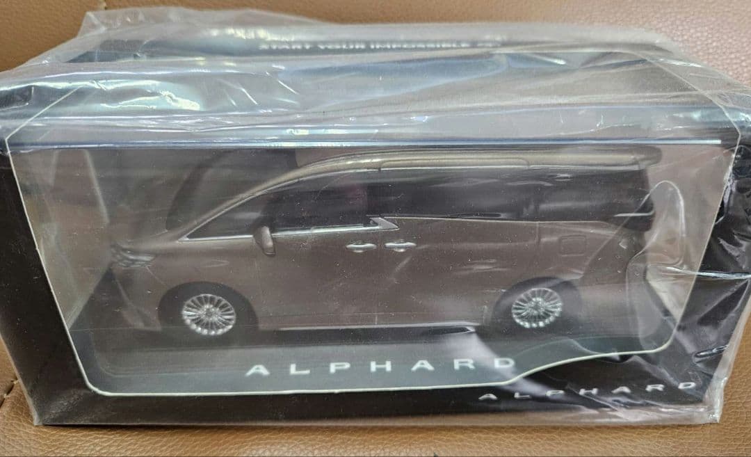 新型アルファード◆模型◆ミニカー◆プレシャスレオブロンド
