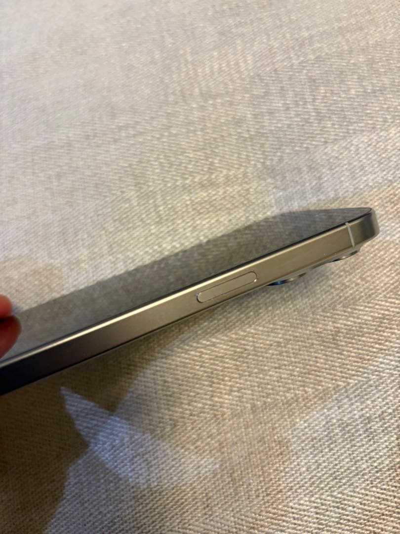 Apple iPhone 15 Pro 本体 256GB