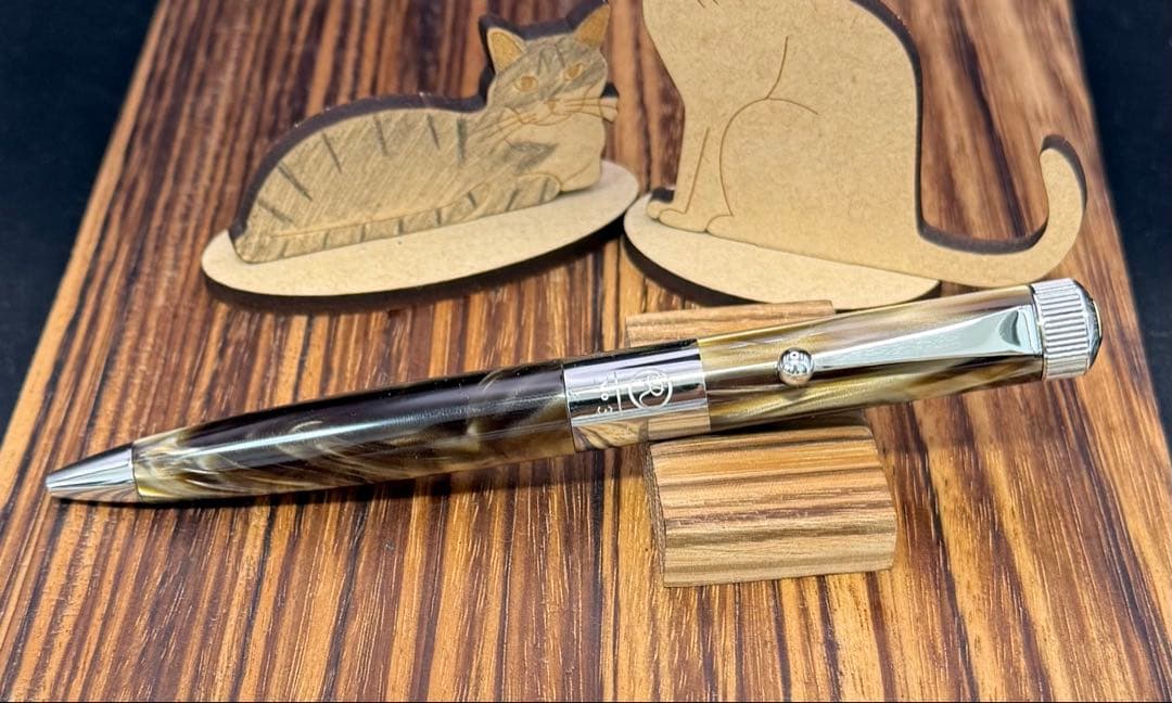 伊東屋 Romeo NO.3 ボールペン イタリアングレー 太軸