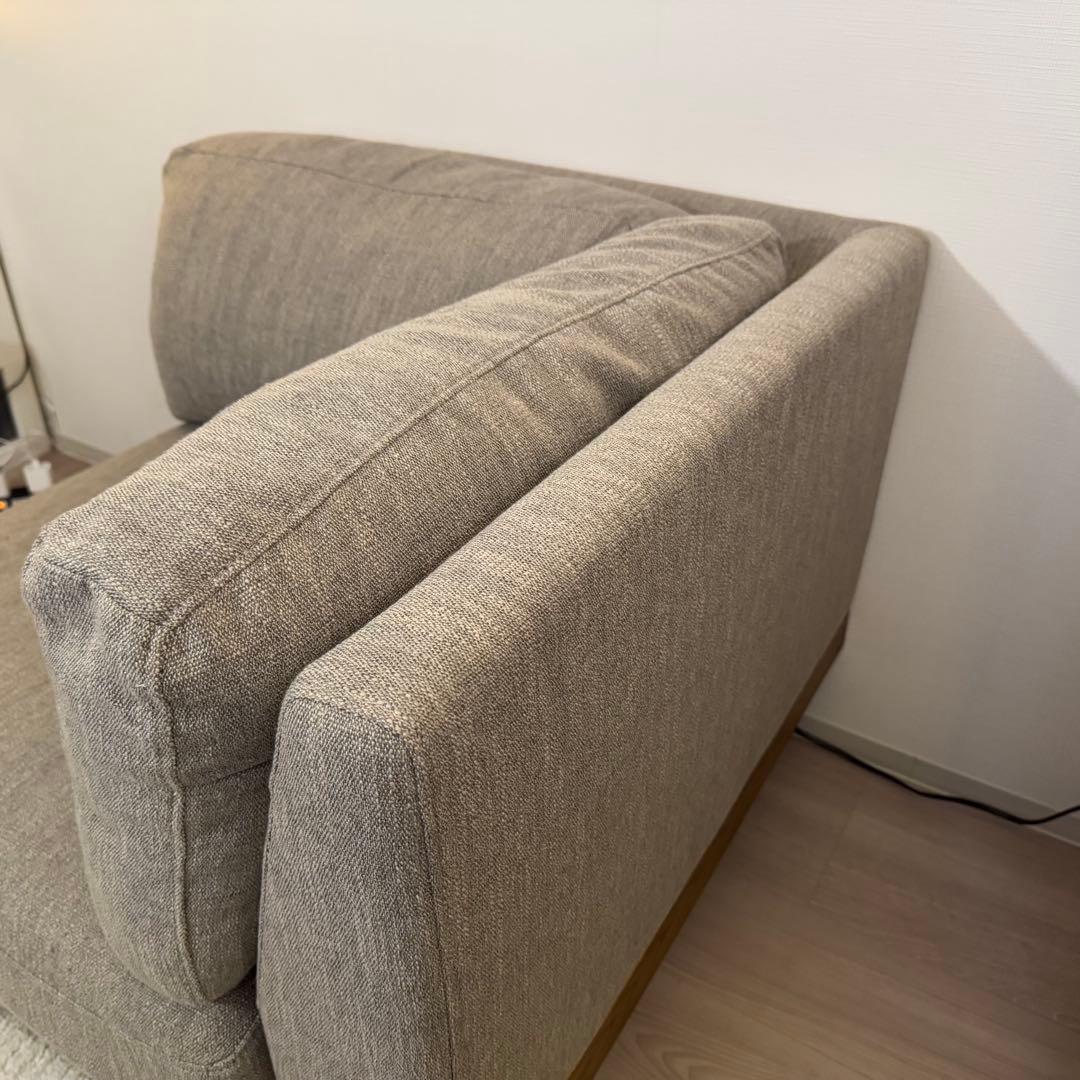 JOURNAL STANDARD FURNITURE LILLE SOFA ①