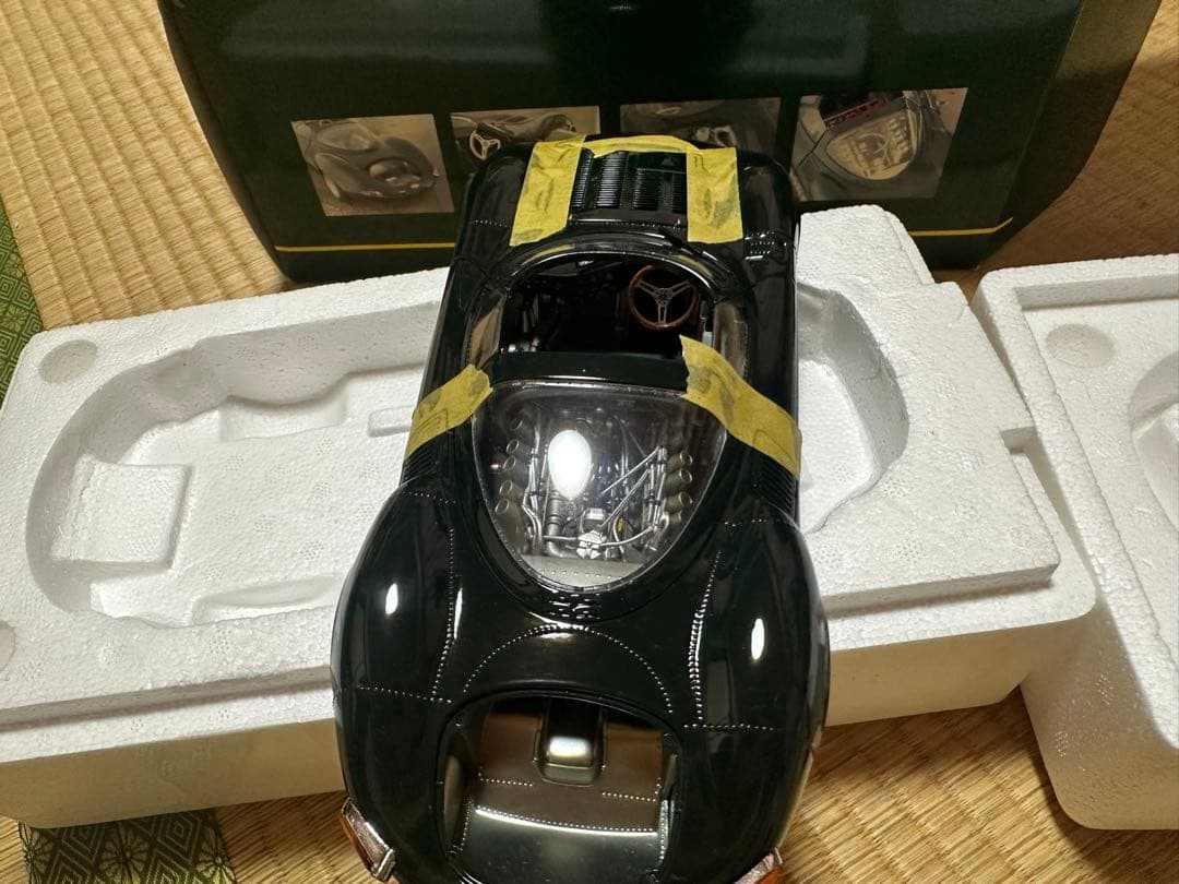 AUTOart オートアート1/18 JaguarXJ 13GREEN ジャガー