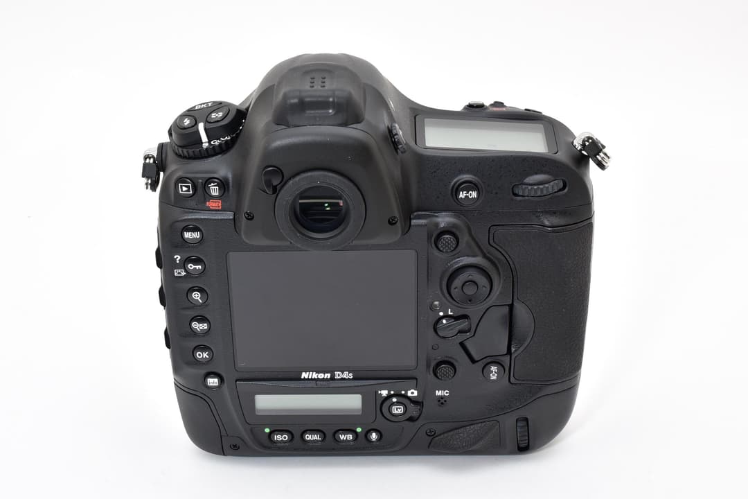 52ショットの■ほぼ新品■ Nikon ニコン D4s #C665