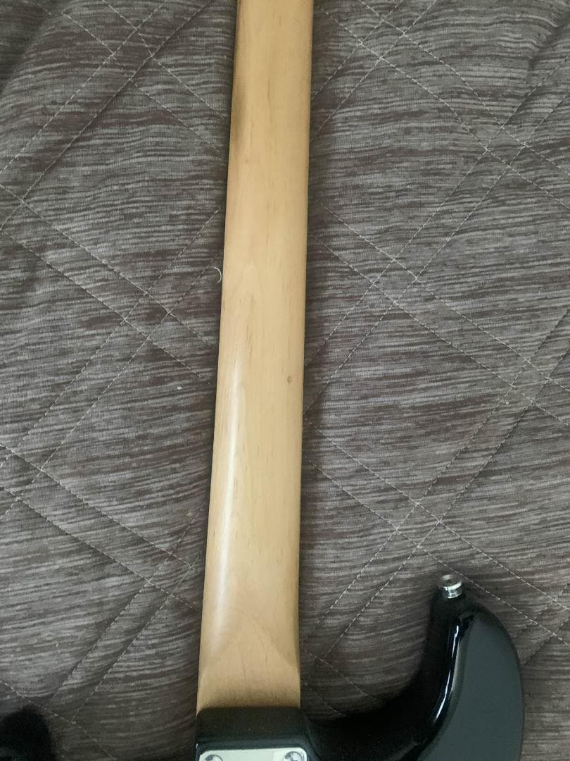 Squier ストラトキャスター ブラック　初心者用ギター