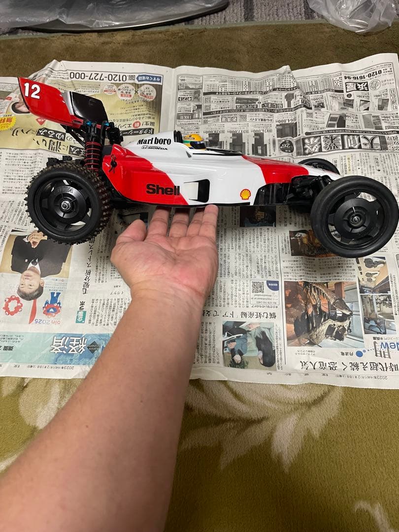 タミヤ　アスチュート2022 TD2 セナ仕様　マルボロカラー　箱有り