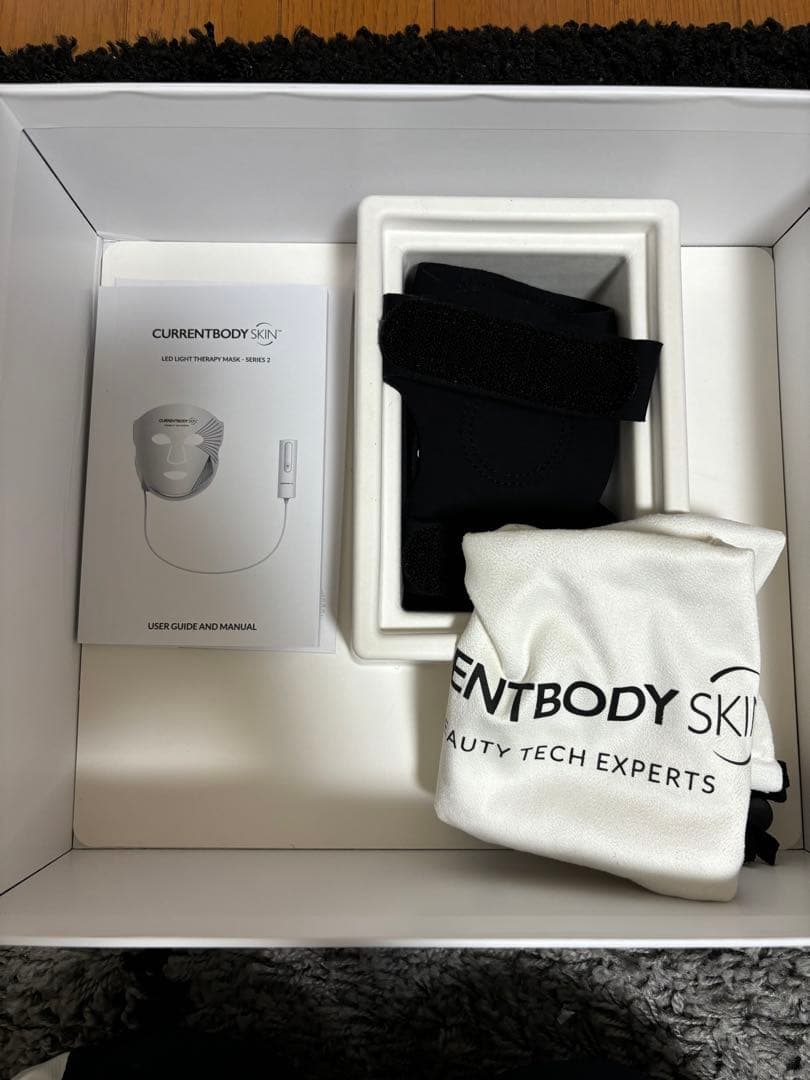CURRENTBODY SKIN™ LEDライトセラピーマスク　シリーズ2