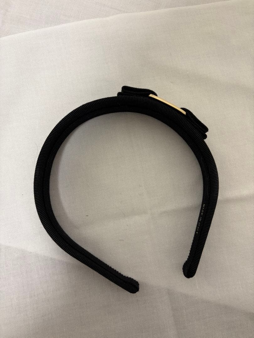 Ferragamo フェラガモ カチューシャ ブラック ゴールド