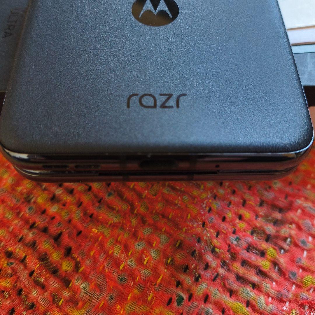 Motorola razr 40 ULTRA SIMフリー アラミド繊維ケース付