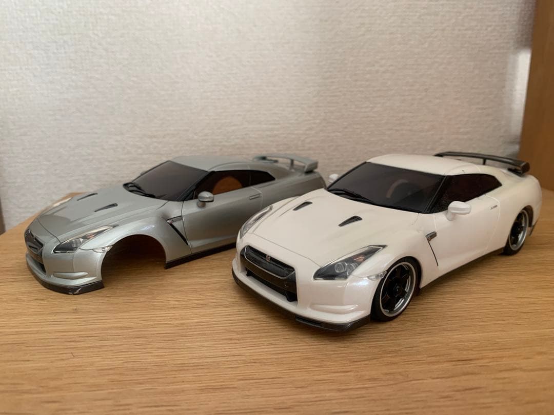 ミニッツ 京商　GT–R ボディー2台
