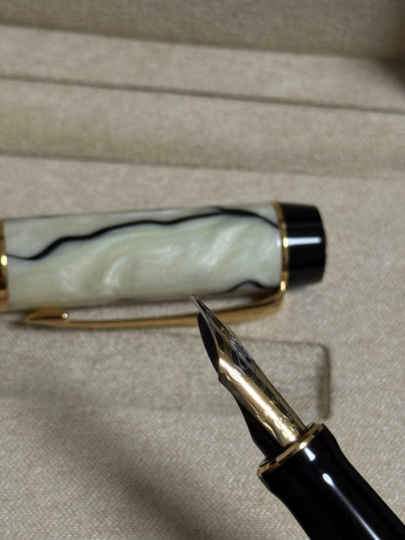 パーカー デュオフォールド パール＆ブラック センテニアル 18k F(細字)