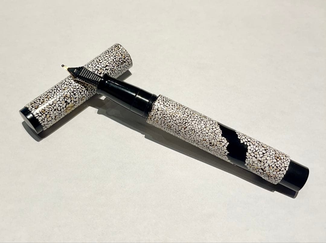 万年筆　大橋堂　植原栄一　　卵殻変わり塗り　エボナイト　ペン先21K 漆