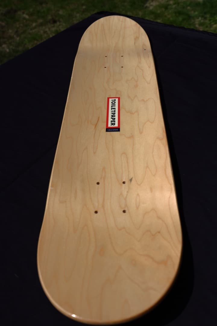 Toilet pepar skeate board 限定
