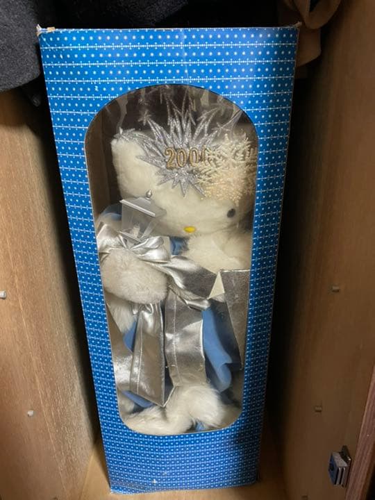 サンリオ　キティちゃん　可動式ぬいぐるみ？ミレニアム　非売品　激レア