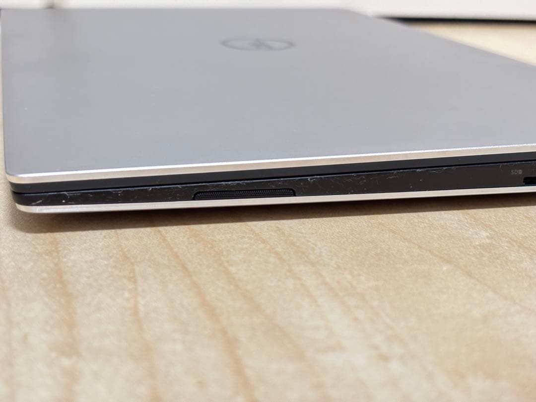 Windowsノート本体 DELL XPS 13 9360 FHD i5-8250U 8GB 256GB