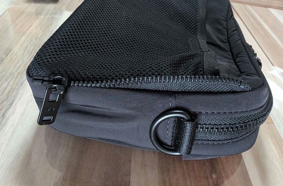 Y-3 ×レアルマドリード　クロスボディバッグ