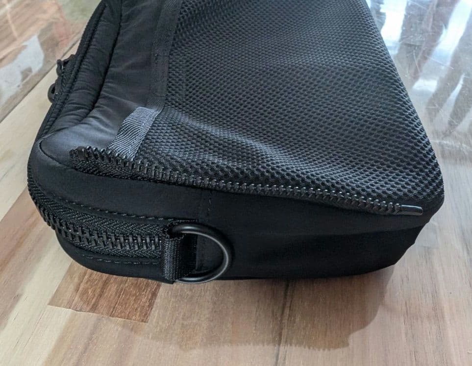 Y-3 ×レアルマドリード　クロスボディバッグ