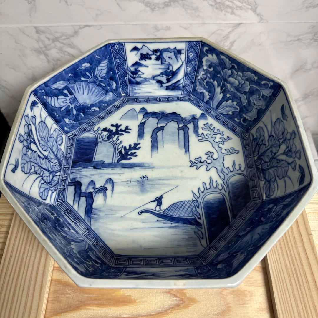 伊万里、八角、染め付け、大深鉢、箱付き。