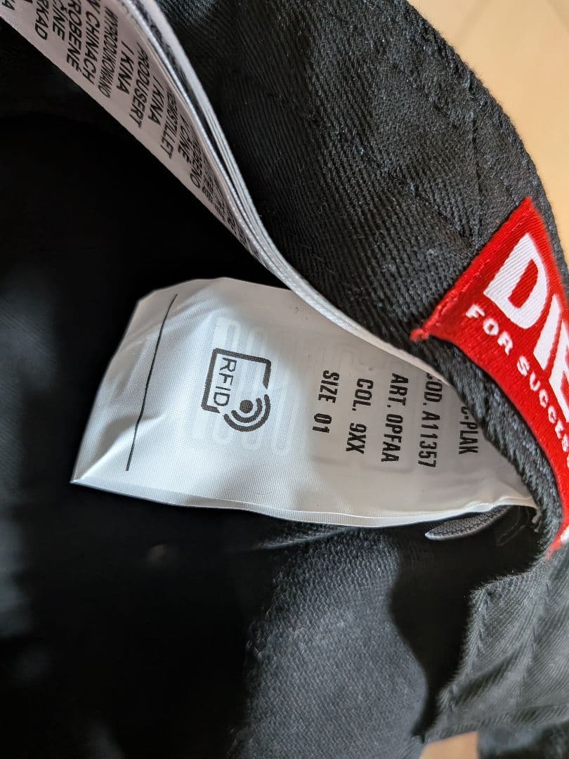 タイムセール！！DIESEL ディーゼル　c-plakロゴキャップ