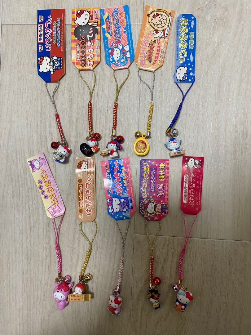 ご当地キティまとめ売り 124個