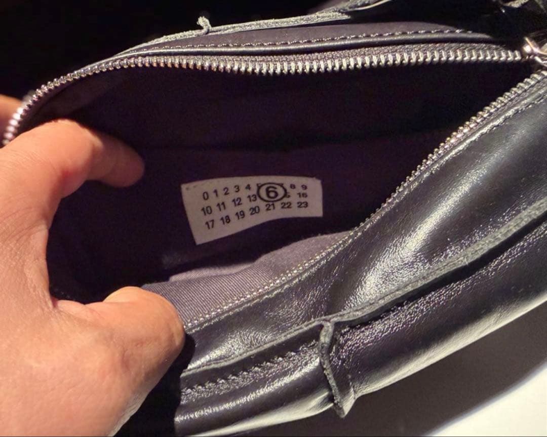 【MM6メゾンマルジェラ即完売モデル】 ニューメリック ショルダー バッグ