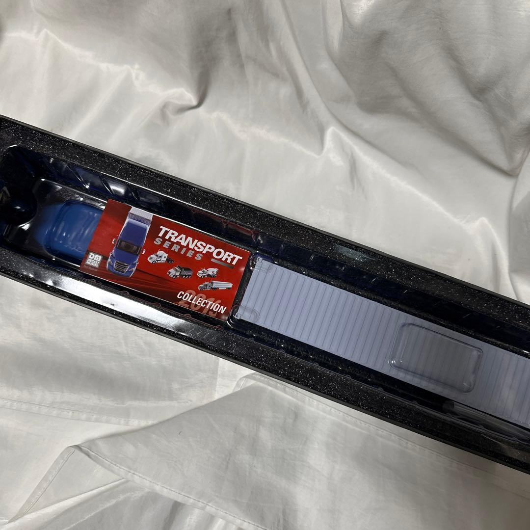 希少　DIECAST MASTERS フレイトライナー カスカディア ブルー