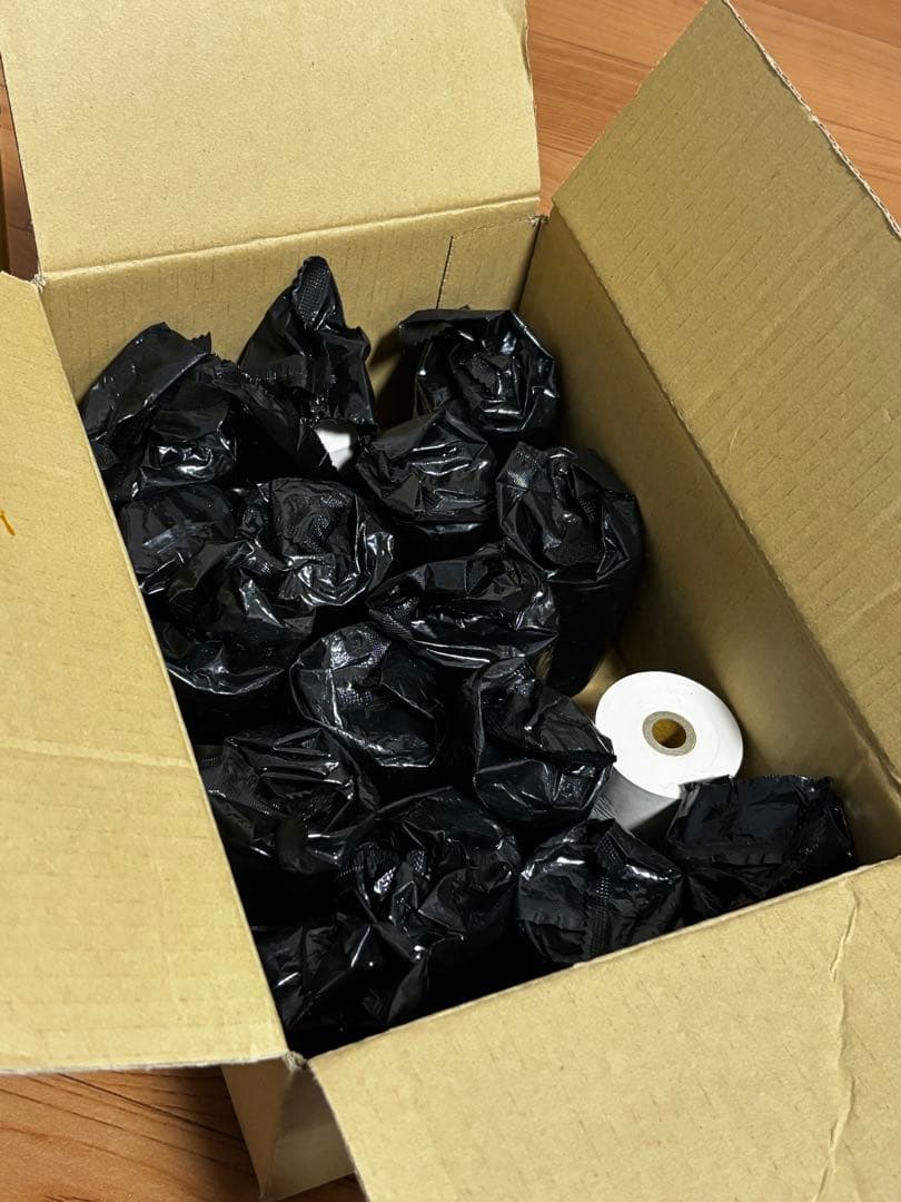 感熱紙　57.5 × 50φ × 12 ⚫︎77巻