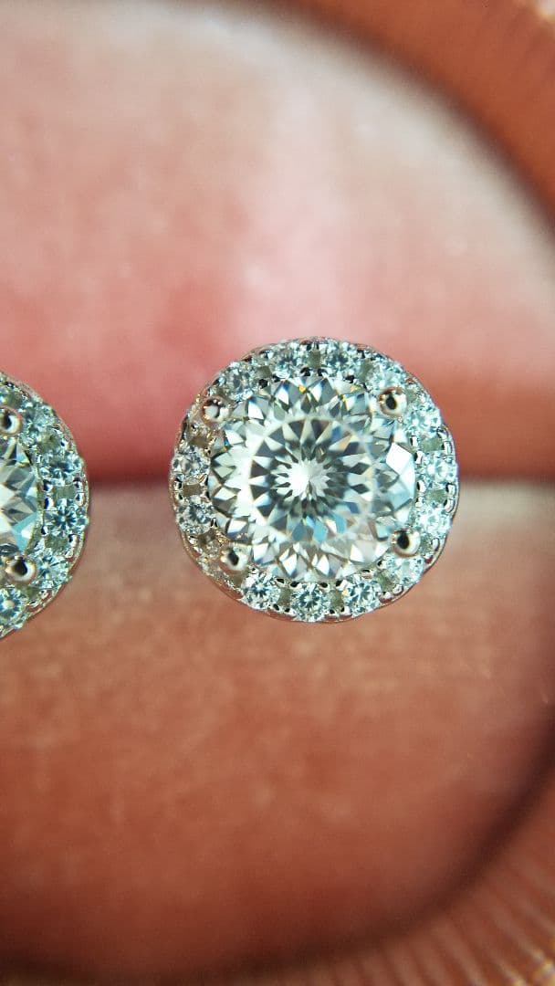 セット割♡N.！最高級モアサナイト　100面カット　ヘイローピアス