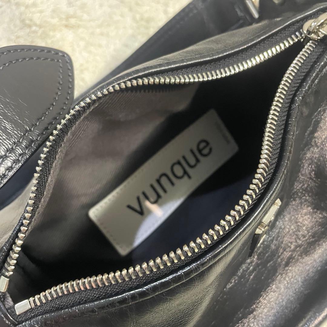 専用品【極美品】vunque ブンク ショルダー バッグ カミソリ ロゴ 韓国