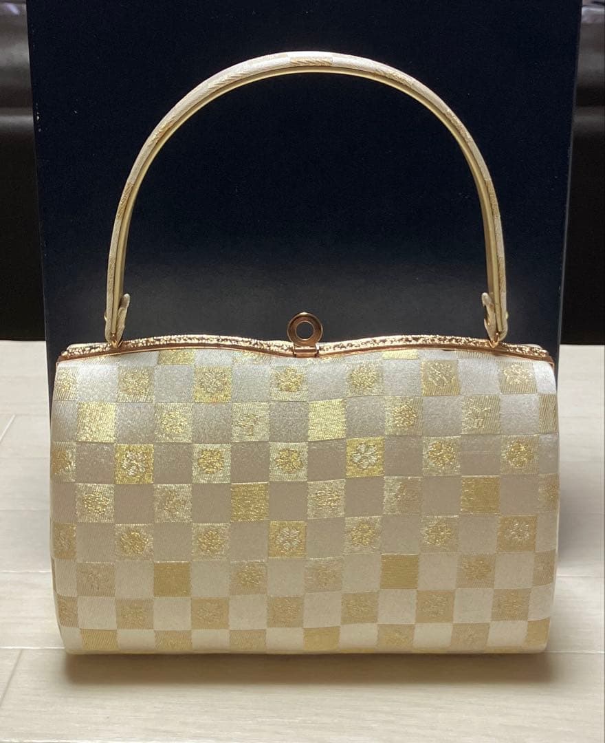 《未使用》草履バッグセット　市松模様　ゴールド