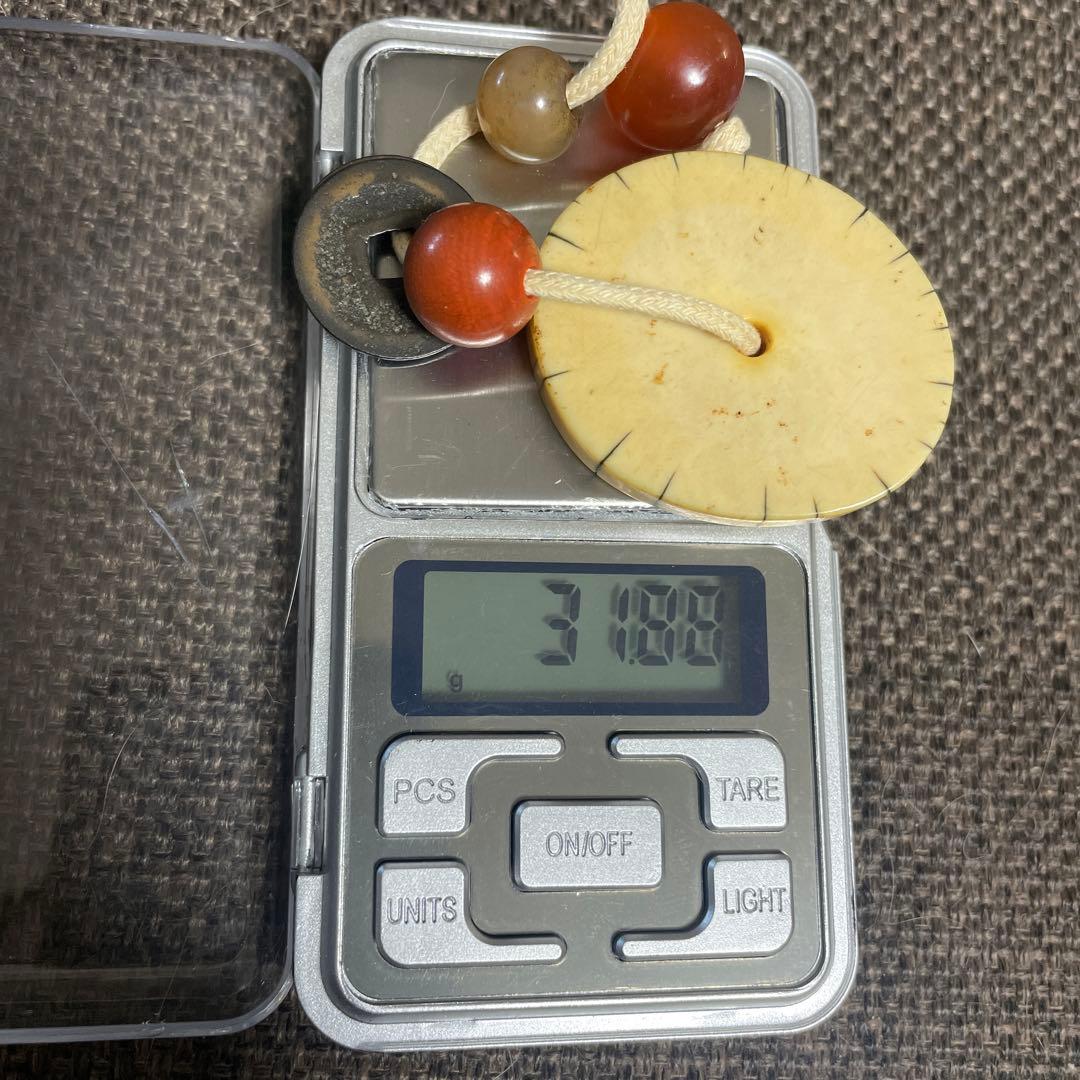 緒締 根付 緒締玉 サンゴ？珊瑚　銀簪髪飾り　珊瑚ルース昭和レトロ　古美術提げ物