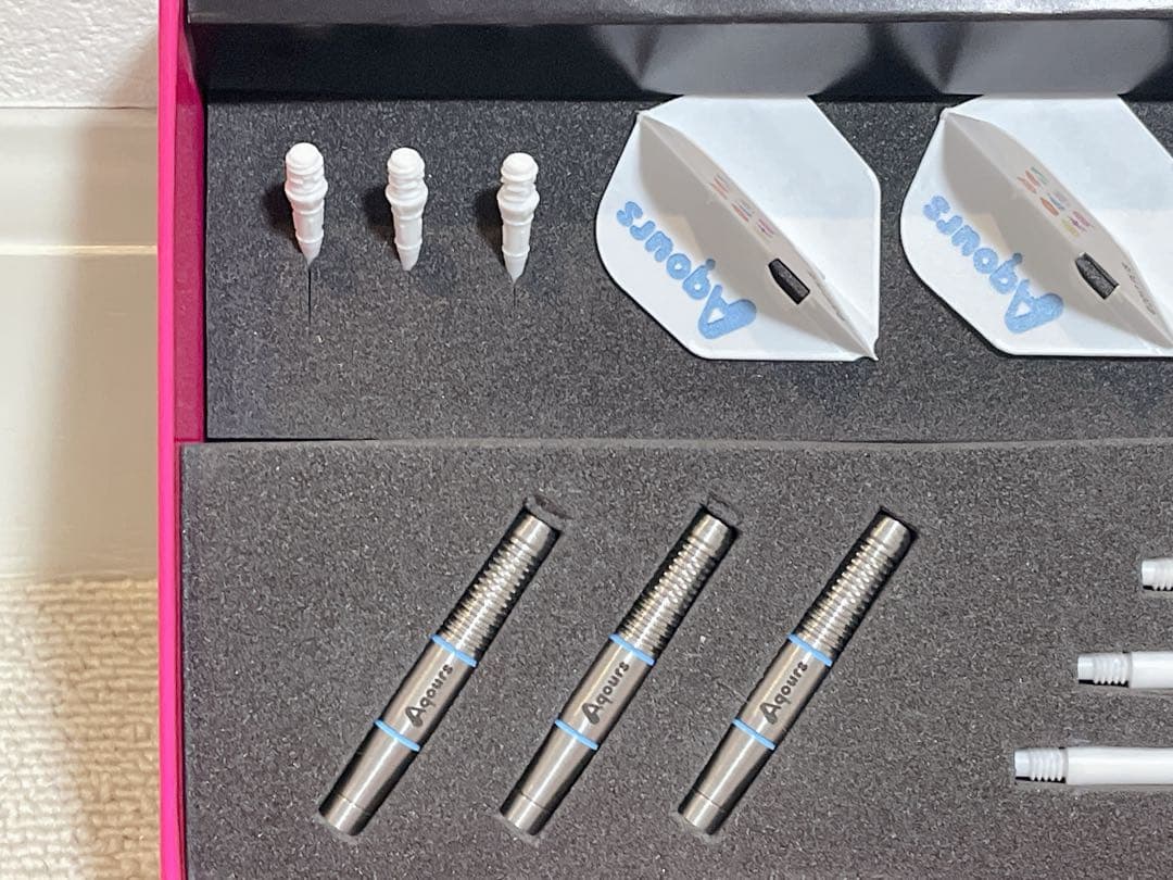 未使用 ダーツライブ ラブライブ！ ダーツセット アクア Aqours ダーツ