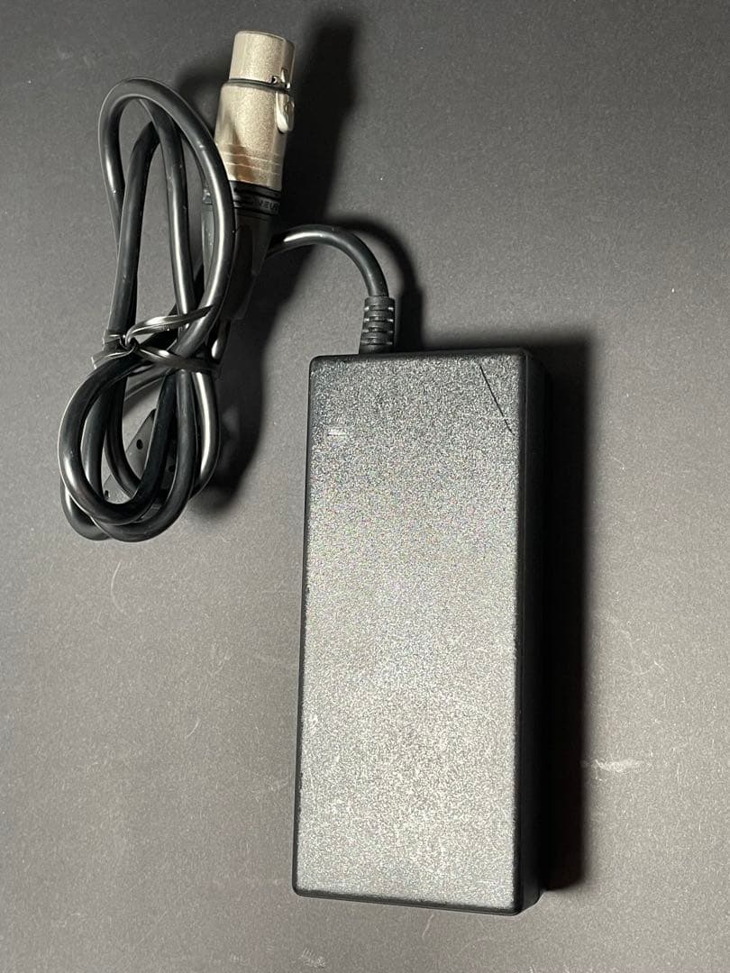 blackmagic ursa mini acアダプター