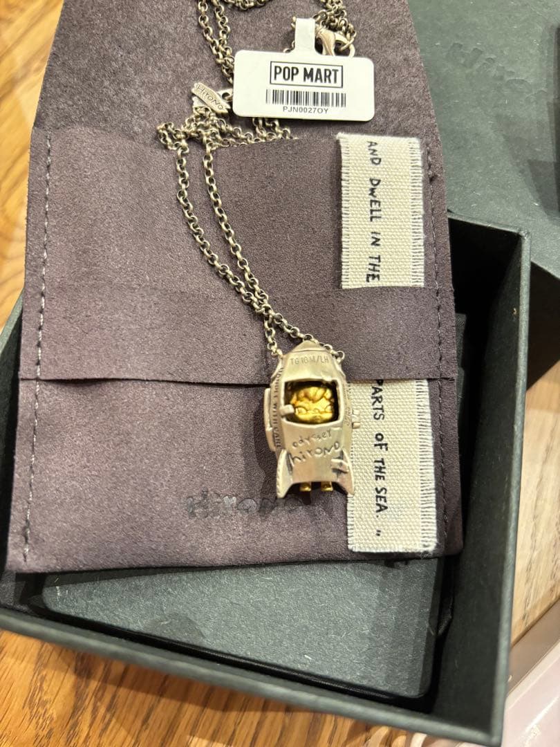 海外限定POP MART hironoフィギュア　ネックレス