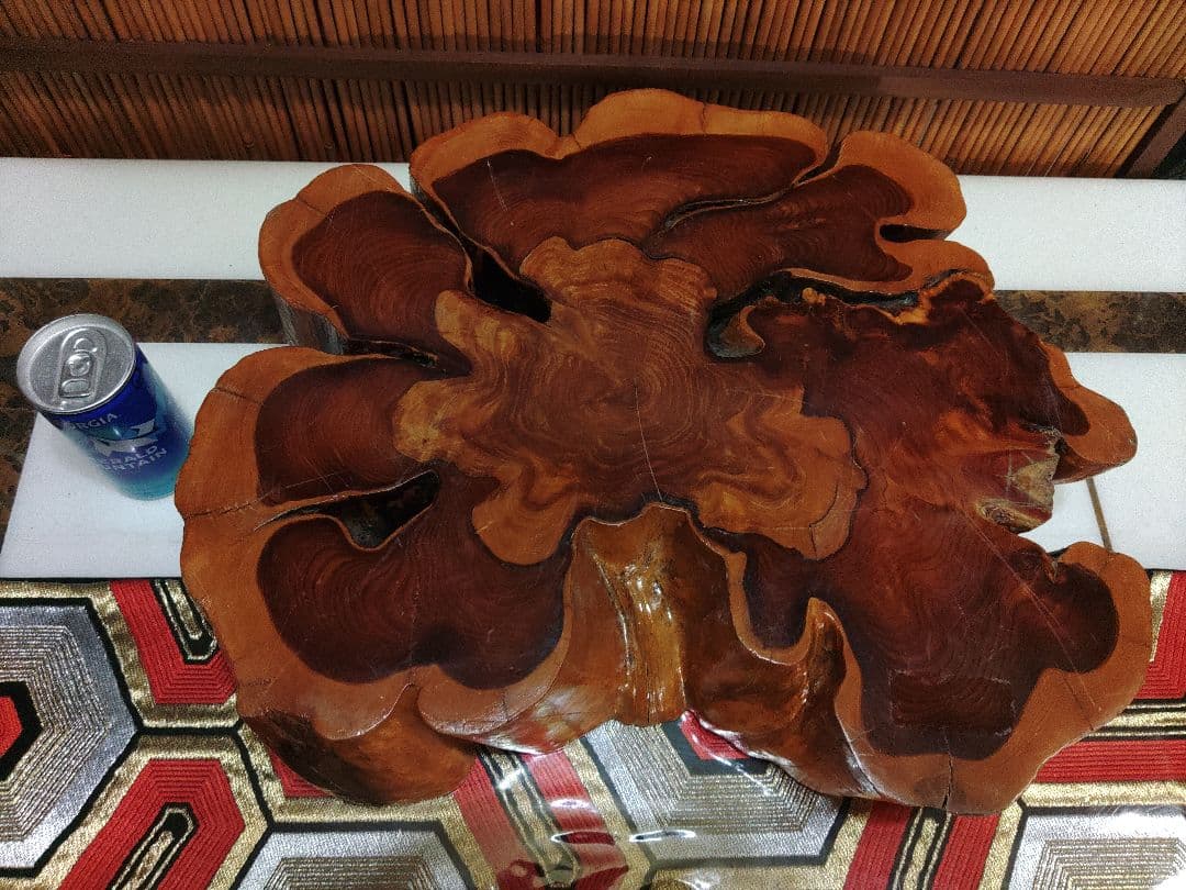 無垢木材　花台　大迫力切り株　かわいい木製オブジェ　木の温もり　年輪　精霊宿る