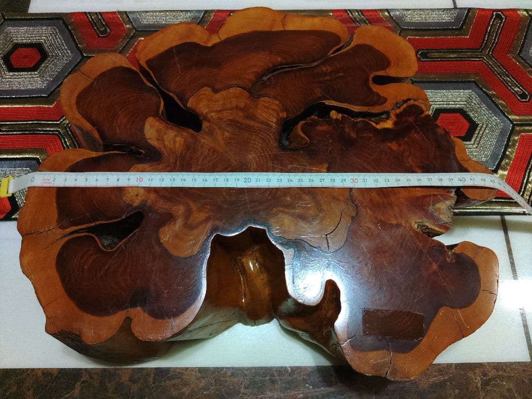 無垢木材　花台　大迫力切り株　かわいい木製オブジェ　木の温もり　年輪　精霊宿る