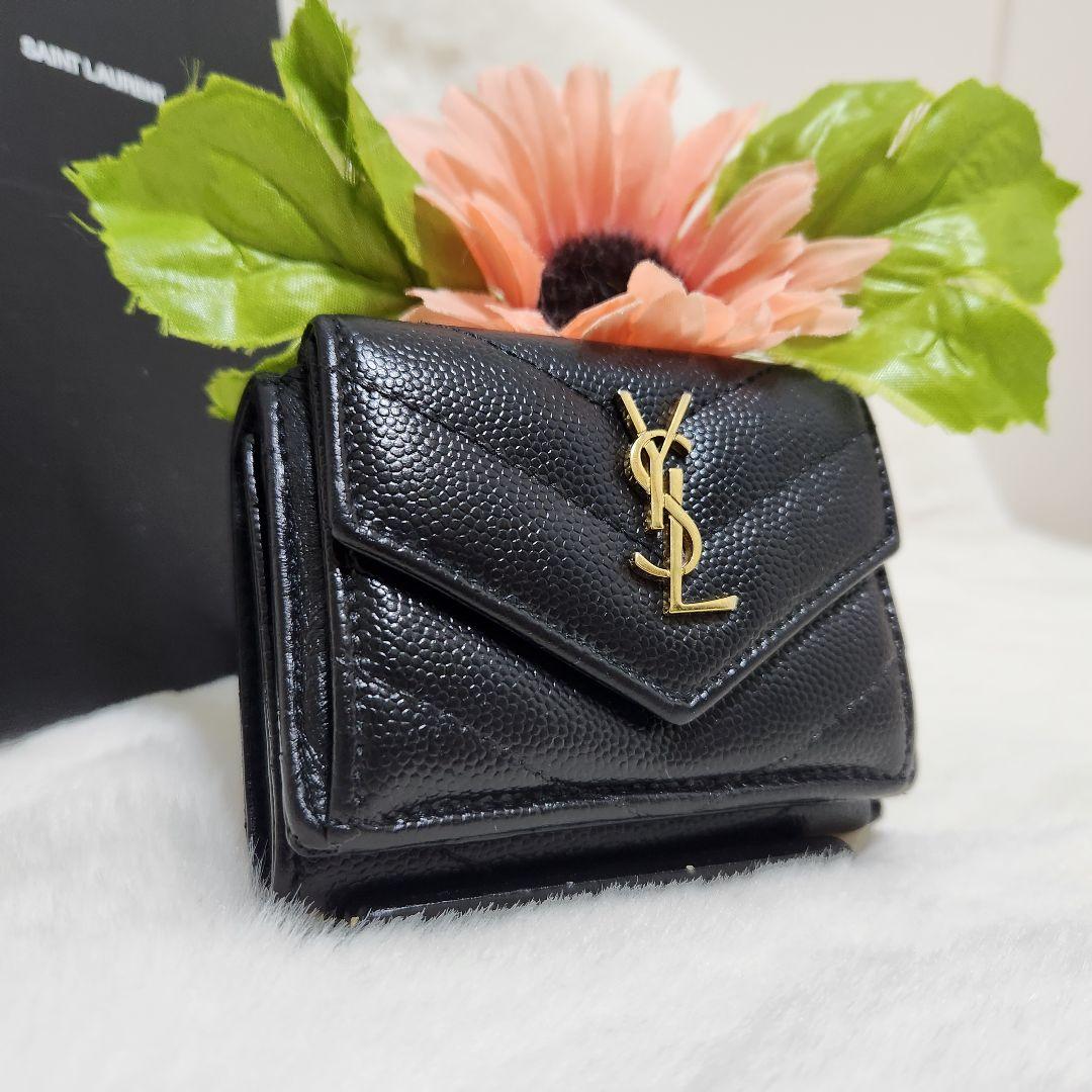 ✨極美品✨サンローラン　三つ折り　カサンドラ　キャビアスキン　レター　レザー