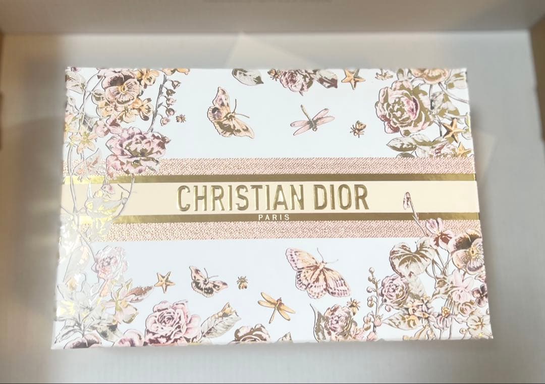 oxi様 ディオールdior 最新ノベルティ　マザーズデイオリジナルポーチ　新品