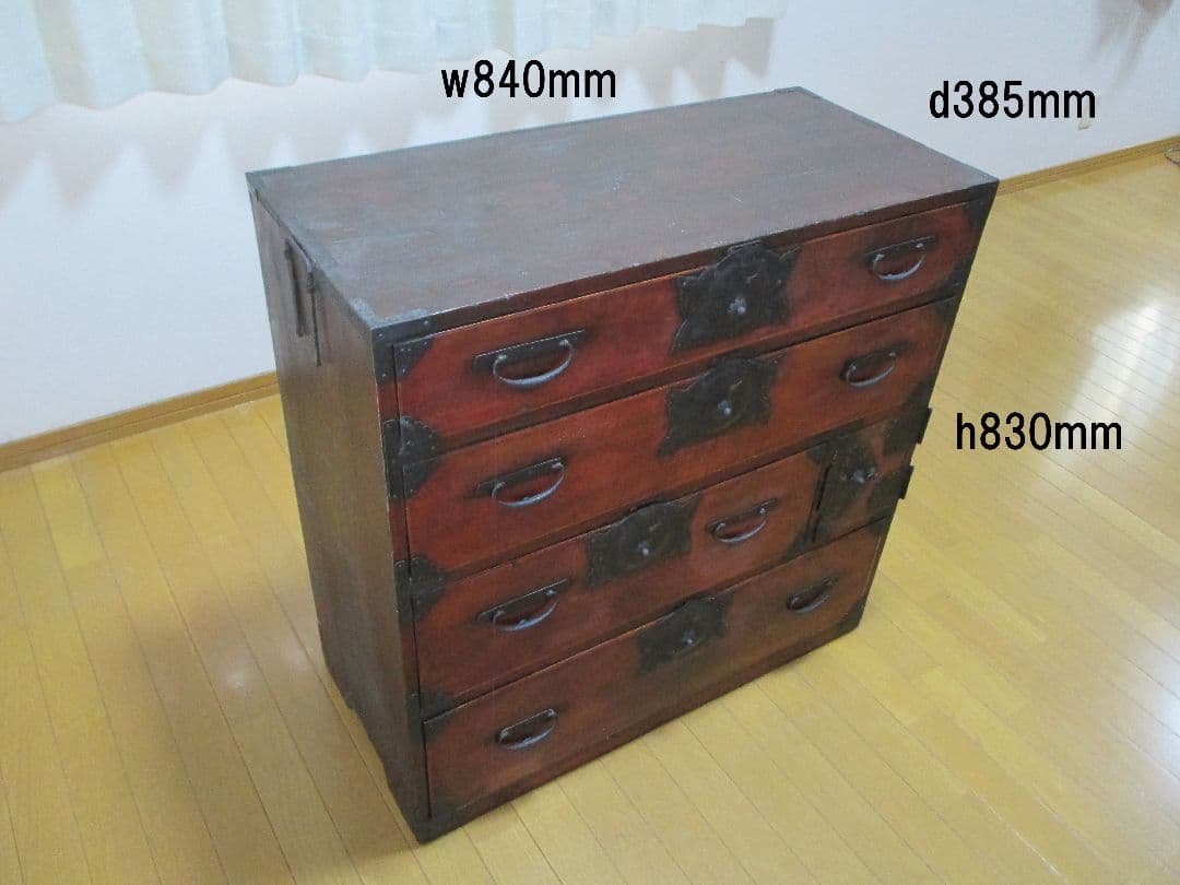 木製アンティーク箪笥