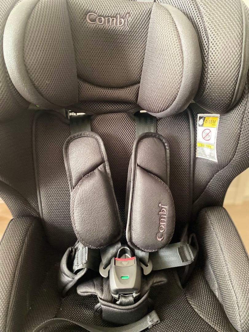 Combi チャイルドシートジョイトリップアドバンス ブラック2025購入⭐︎美品