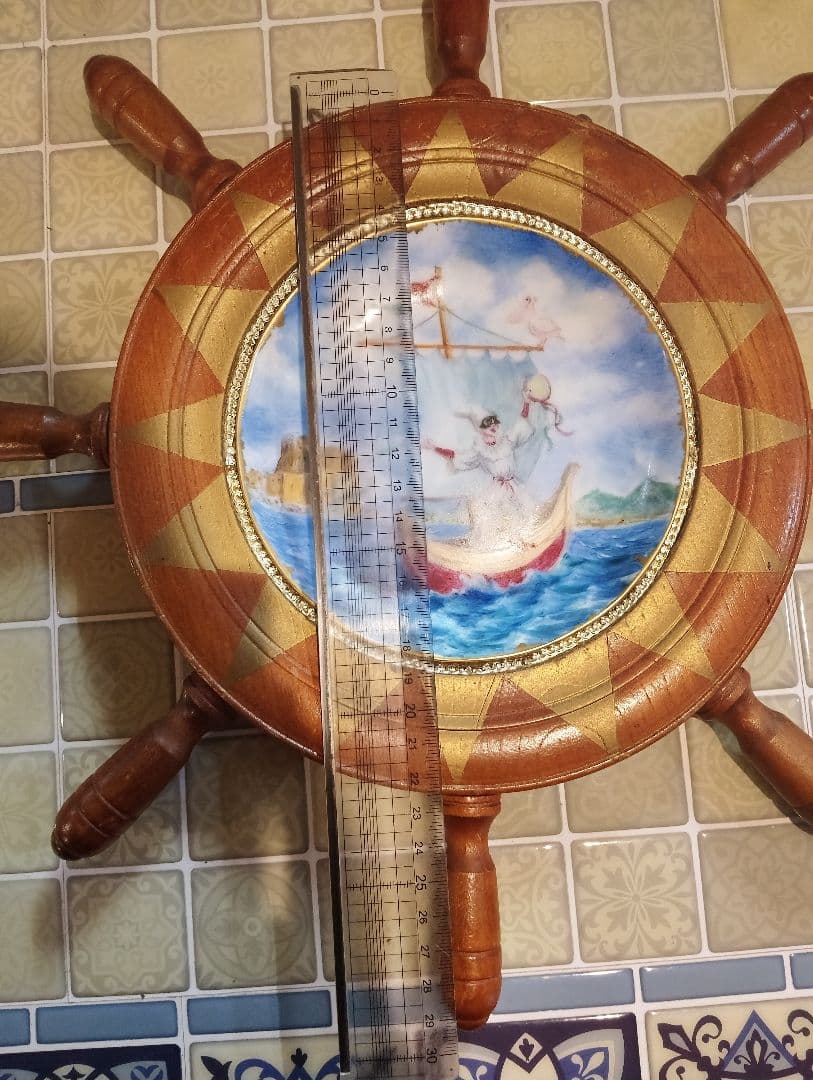 荒川リリーさん作　プルチネッラ　木製ハンドル付き絵皿　デシモーネ　ヴィエトリ