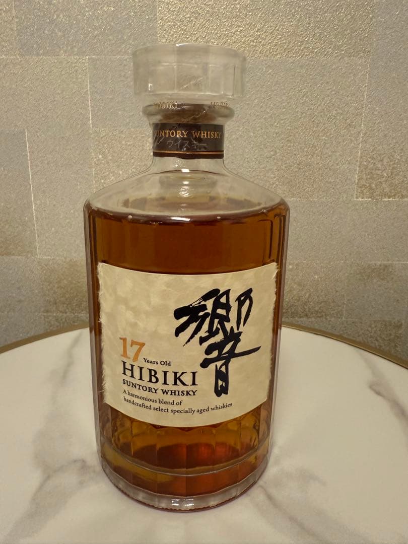 サントリー 響 17年 ウイスキー　700ml