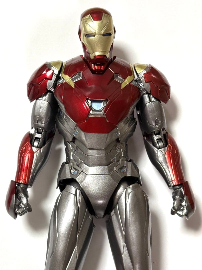 フィギュアーツ MAFEX スパイダーマン アイアンマン