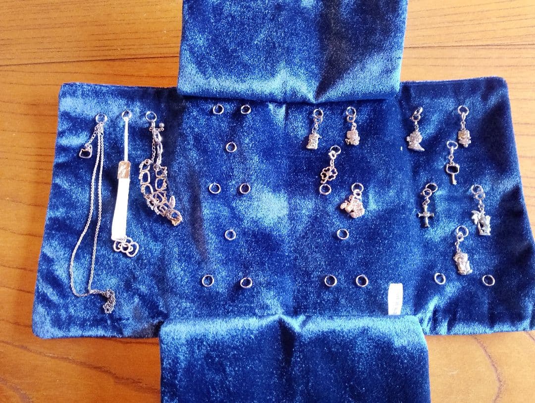 【美品】Hello Kitty アクセサリーコレクション