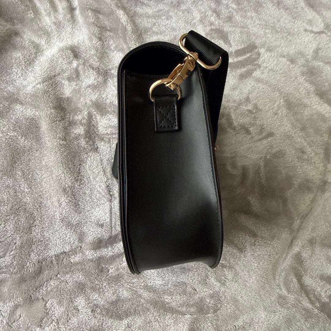 ルシファー　ショルダーバック