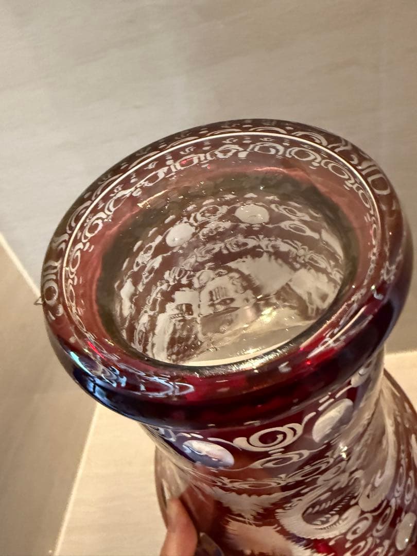 GLASS BOR のガラス製品赤色エッチングガラスフラワーベース