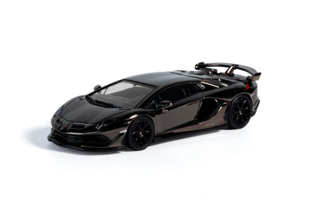 ミニカー Lamborghini Aventador SVJ Dark Chrome