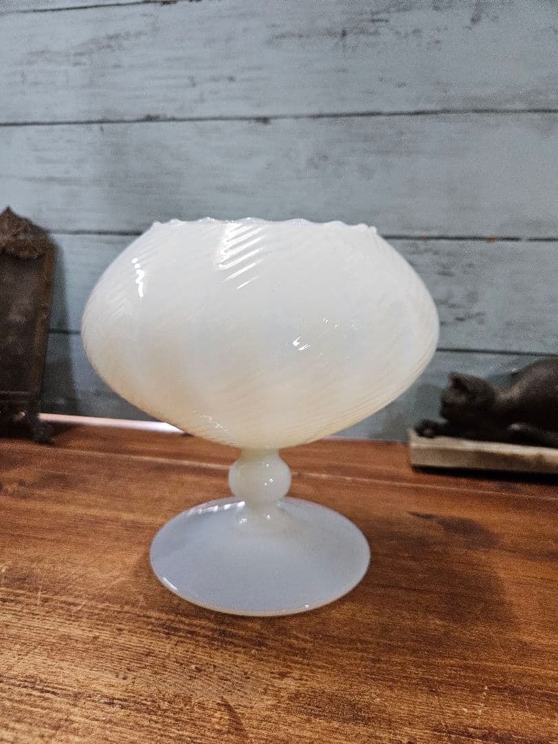 フランスアンティーク オパールセントガラスの花瓶 グラス 花入れ フラワーベース